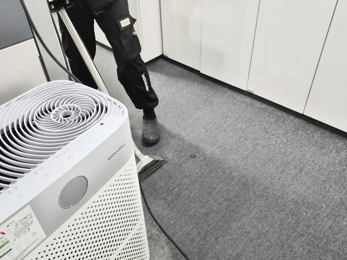 해운대구 우동 사업장 로비·복도 카페트 바닥 위생청소 사례 - 행진크린
